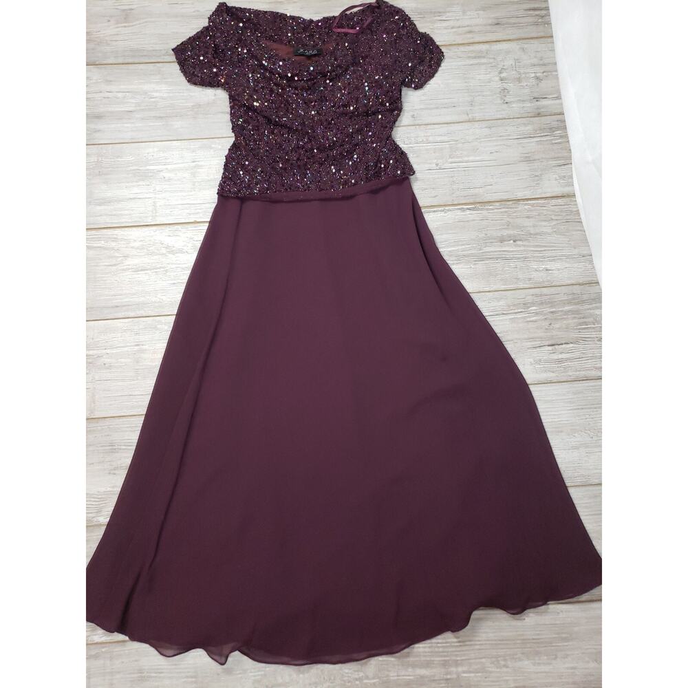 J Kara Full Length Formal Dress Purple Beaded Short Sleeve Size 6 EUC - Picture 3 of 7